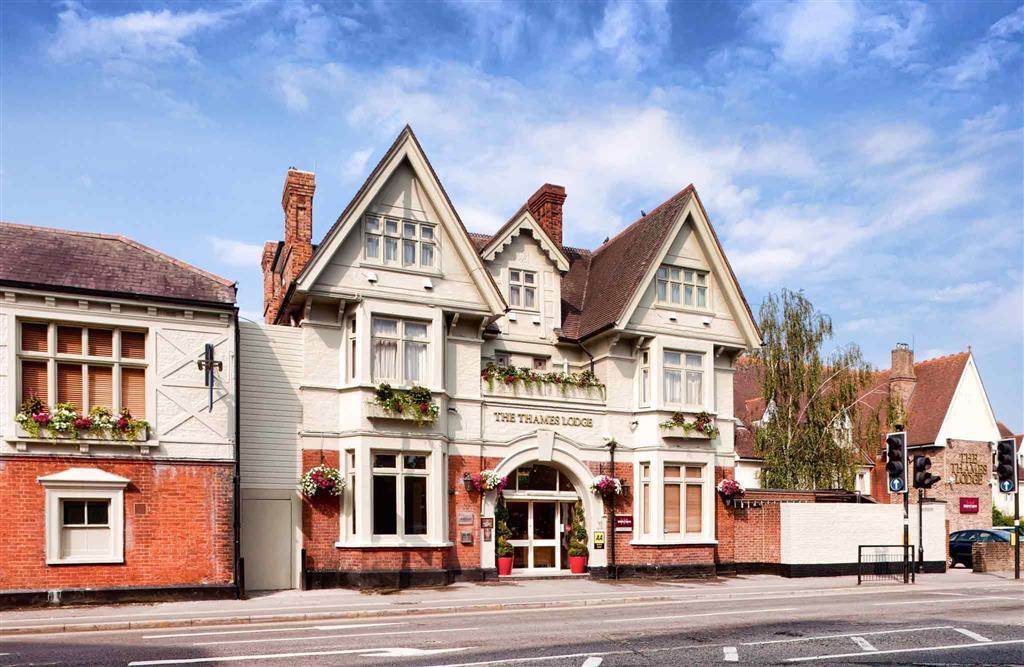 Mercure London Staines-Upon-Thames Hotel Exterior foto