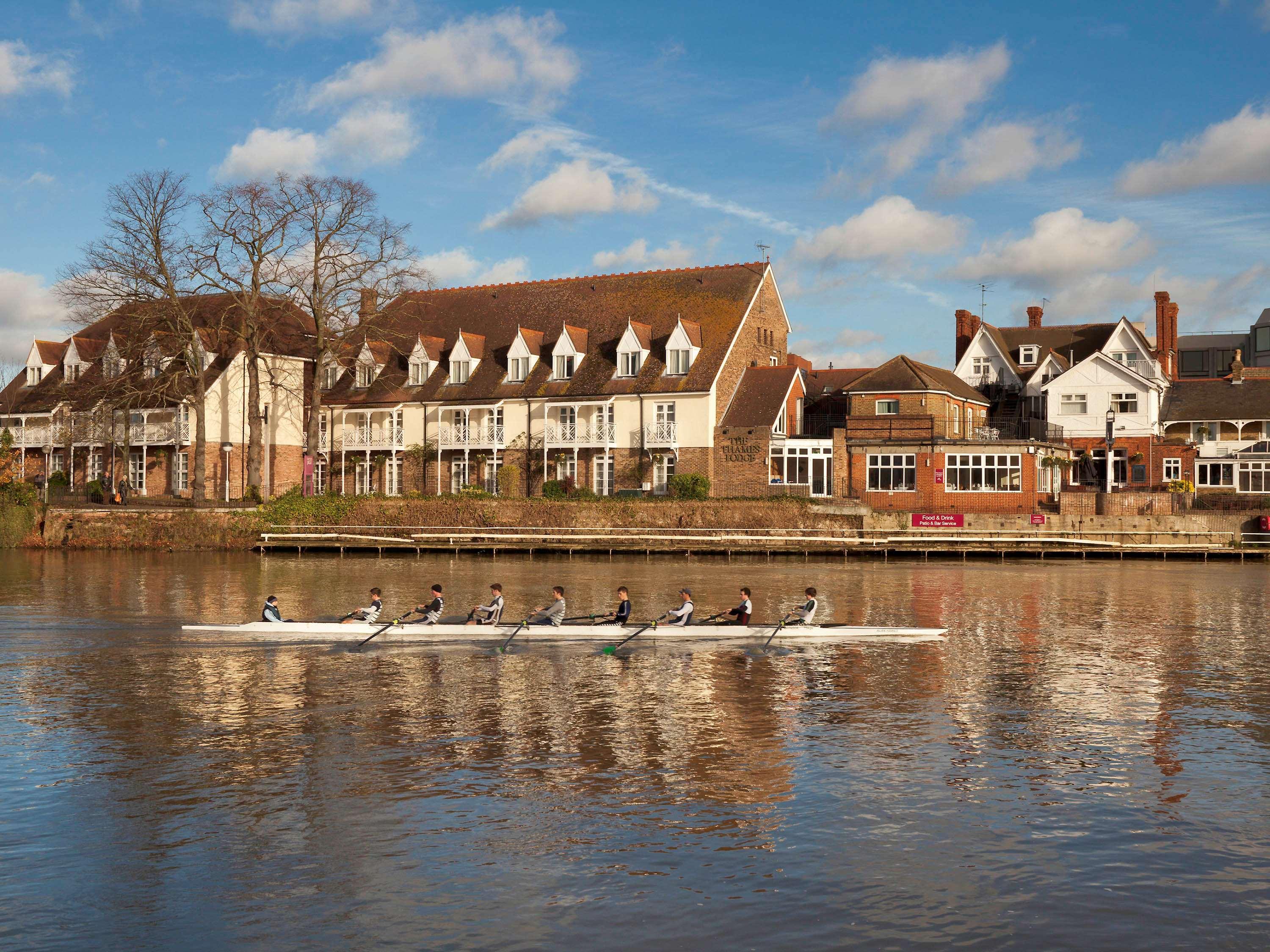 Mercure London Staines-Upon-Thames Hotel Exterior foto