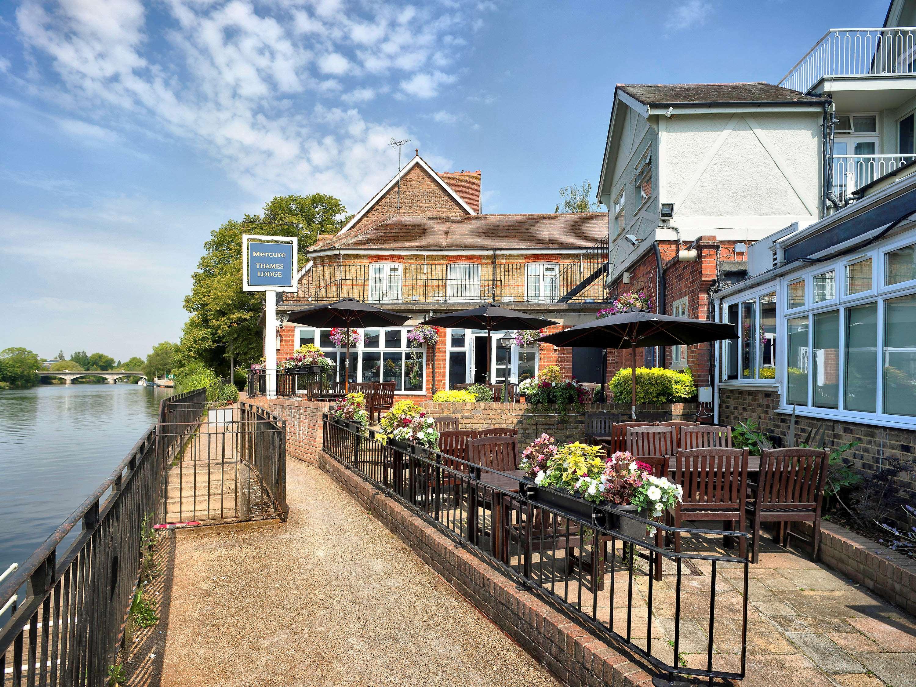 Mercure London Staines-Upon-Thames Hotel Exterior foto