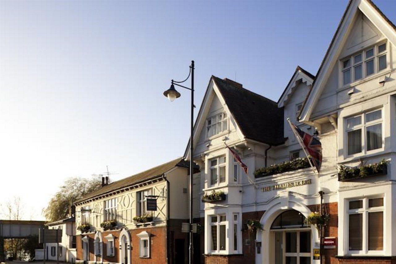 Mercure London Staines-Upon-Thames Hotel Exterior foto